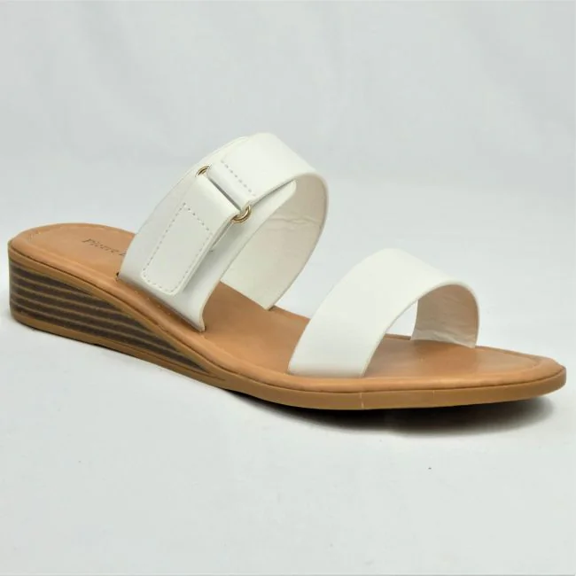 13591 PIERRE DUMAS WOMENS CASUAL MINI WEDGE SLIP ON